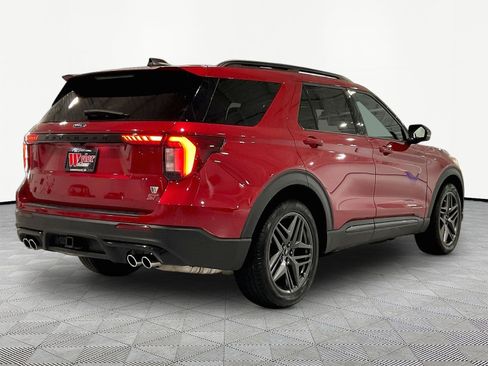 Used 2025 Ford Explorer ST AWD/4WD image 6
