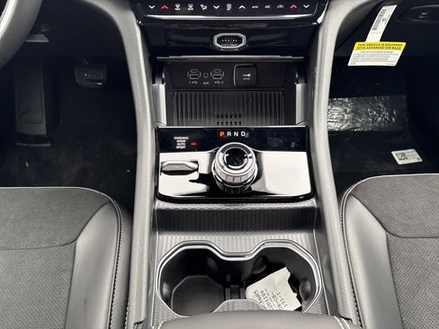 New 2026 Jeep Grand Cherokee Altitude AWD/4WD image 23