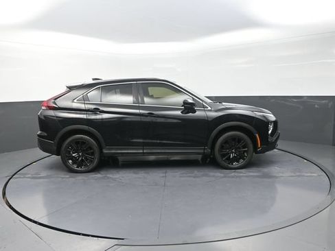 Used 2023 Mitsubishi Eclipse Cross LE AWD/4WD image 36