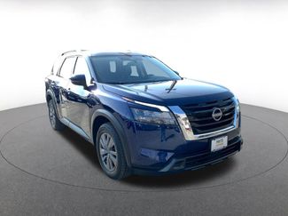 Used 2025 Nissan Pathfinder SV video 1