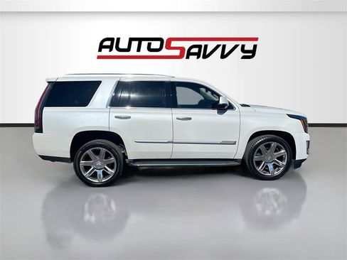Used 2020 Cadillac Escalade Luxury image 8