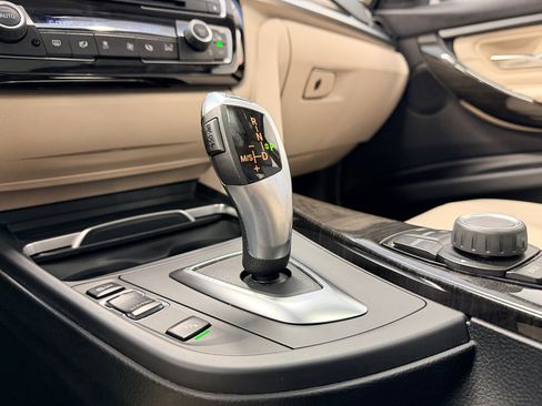 Used 2016 BMW 320i Sedan image 36