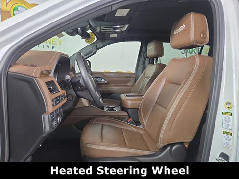 Certified 2023 Chevrolet Suburban High Country image 11