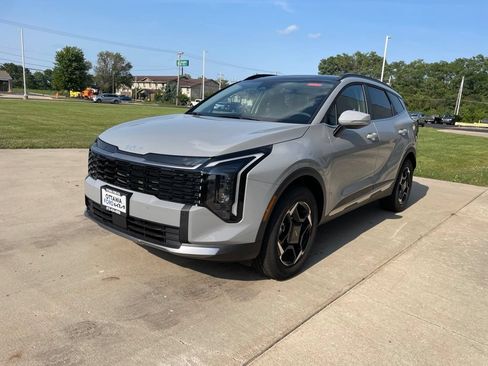 New 2026 Kia Sportage EX AWD/4WD image 2
