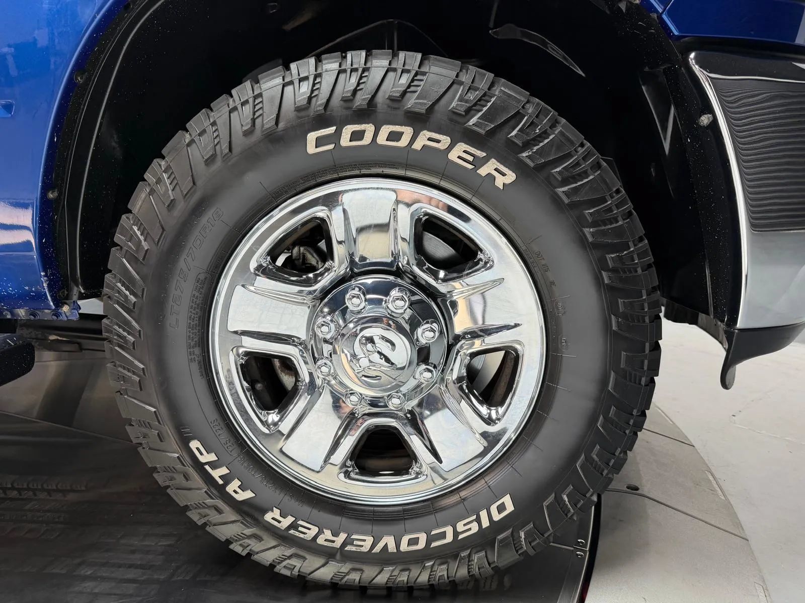 Used 2018 RAM 2500 Tradesman w/ Chrome Appearance Group RWD image 7