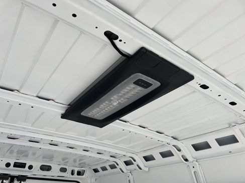 Used 2025 RAM ProMaster 2500 w/ Convenience Group image 30