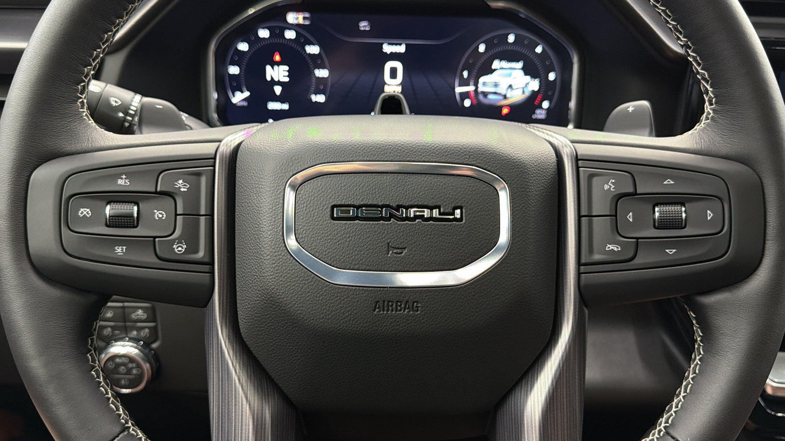 Used 2026 GMC Sierra 1500 Denali Ultimate AWD/4WD image 28