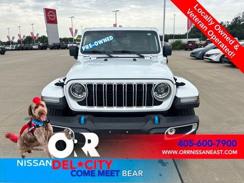 Used 2024 Jeep Wrangler Unlimited Sahara AWD/4WD image 8