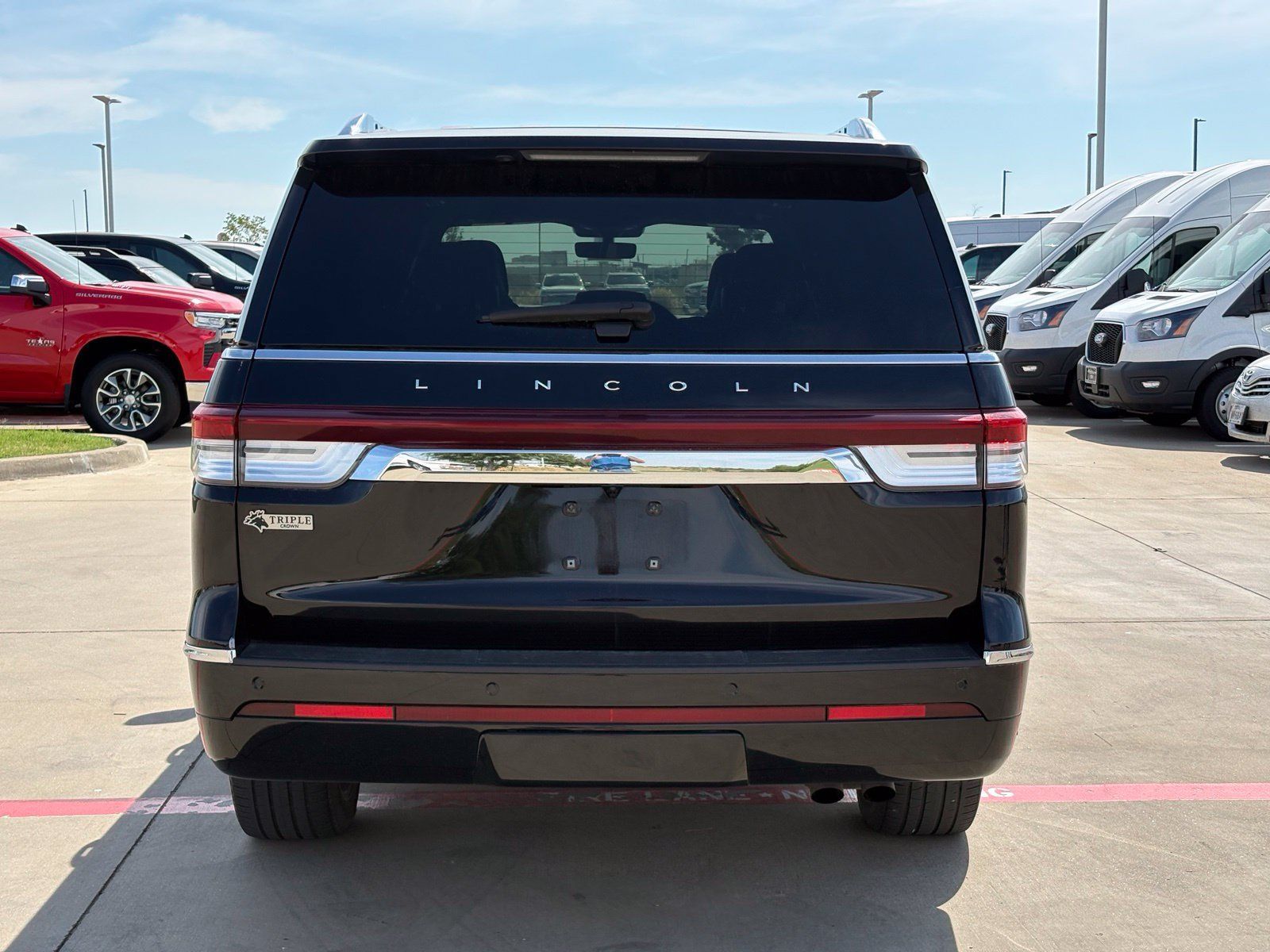 Used 2024 Lincoln Navigator L Reserve AWD/4WD image 7