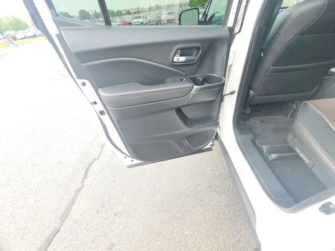 Certified 2023 Honda Ridgeline Black Edition image 28
