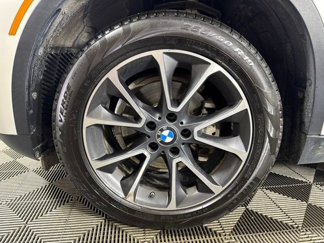 Used 2014 BMW X5 xDrive35i AWD/4WD image 10