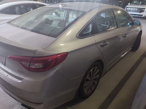 Used 2016 Hyundai Sonata Sport w/ Option Group 02 FWD image 4