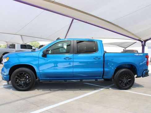 Used 2023 Chevrolet Silverado 1500 RST AWD/4WD image 2