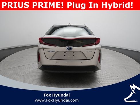 Used 2021 Toyota Prius Prime Limited w/ Carpet Mat Package (TMS) image 25