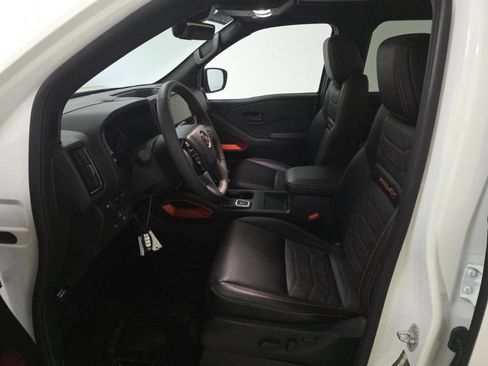 Used 2026 Nissan Frontier PRO-4X w/ Pro Premium Package image 4