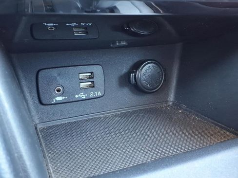 Used 2023 Subaru Forester Premium w/ Popular Package #2 image 30