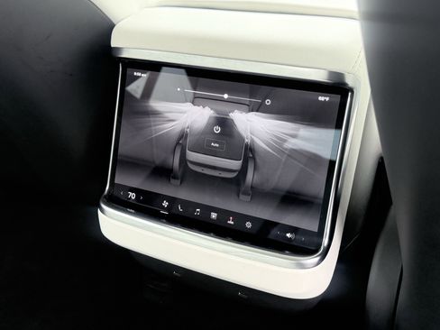 Used 2023 Tesla Model S AWD/4WD image 52