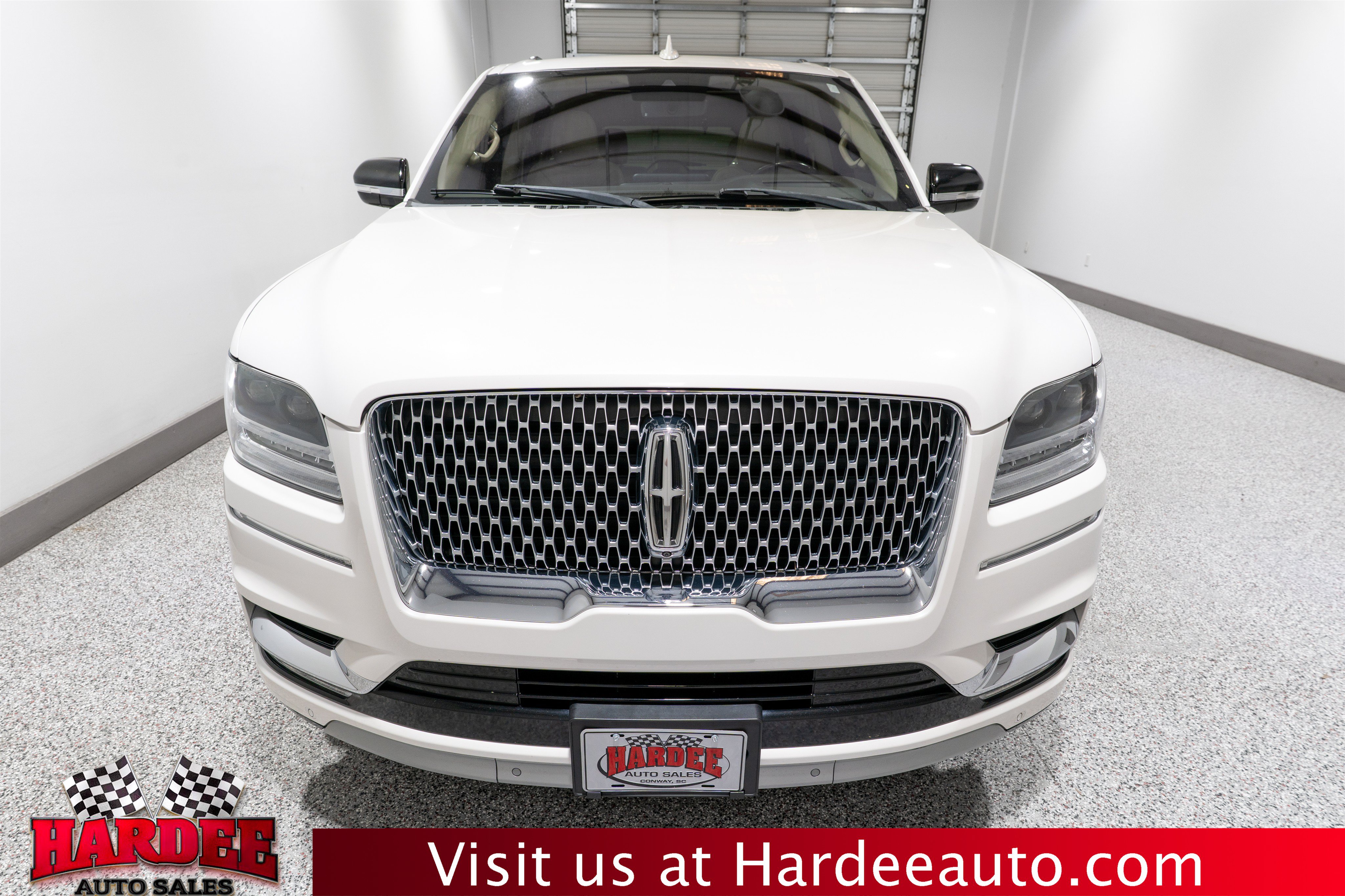 Used 2019 Lincoln Navigator Reserve AWD/4WD image 7