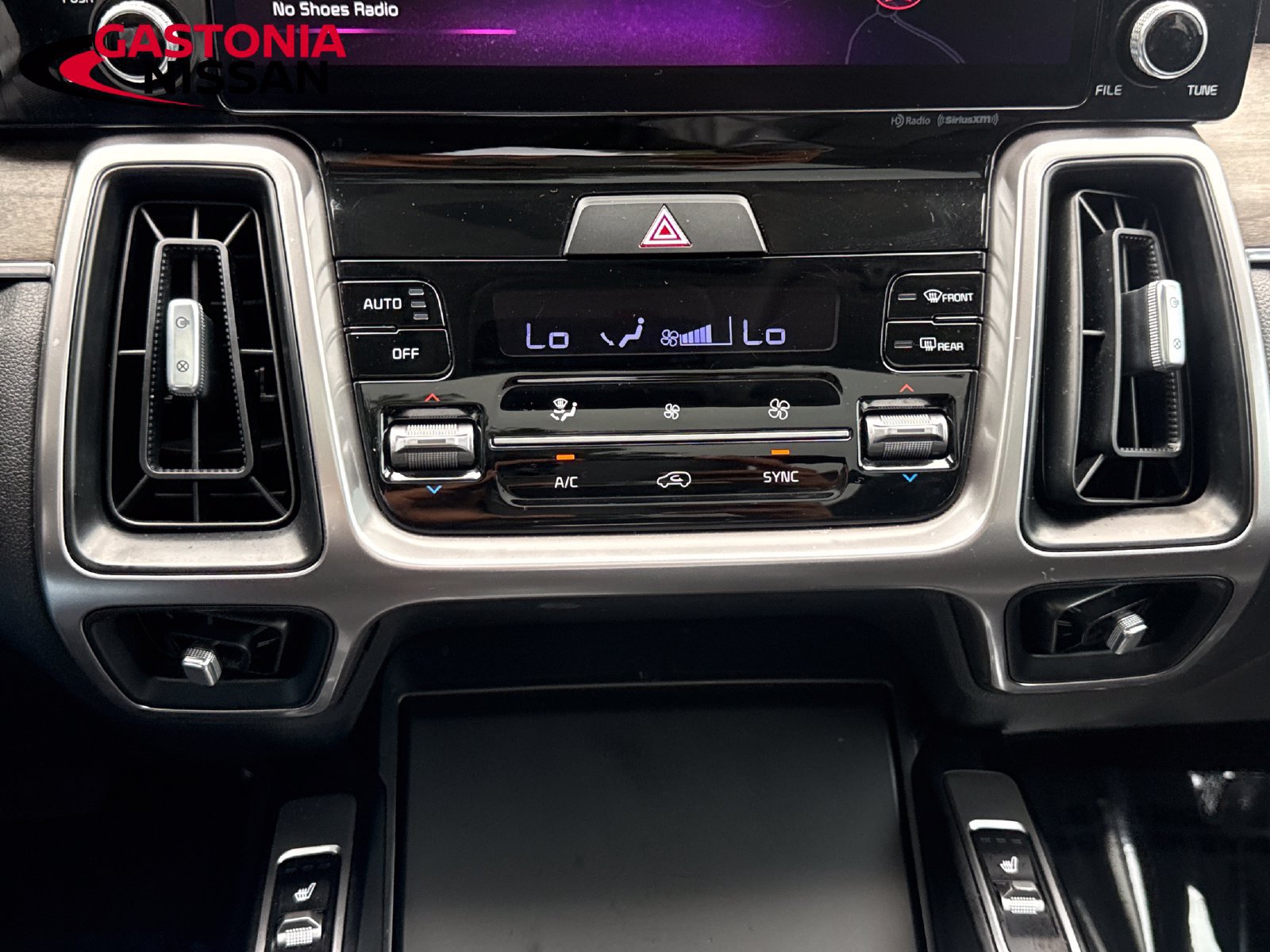 Used 2023 Kia Sorento EX w/ Panoramic Sunroof Package FWD image 26