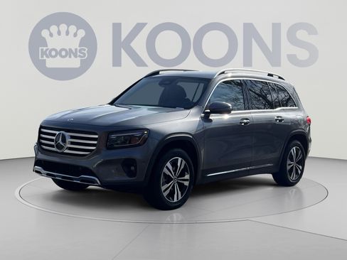 Used 2026 Mercedes-Benz GLB 250 4MATIC image 1