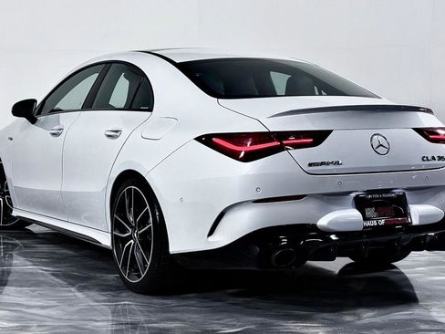 Used 2024 Mercedes-Benz CLA 35 AMG 4MATIC image 11