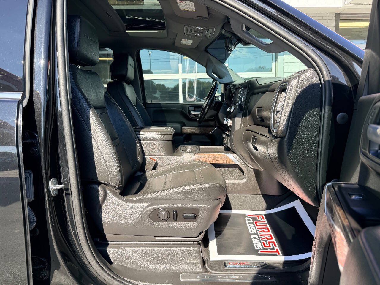 Used 2021 GMC Sierra 2500 Denali w/ Denali Black Diamond Edition AWD/4WD image 42