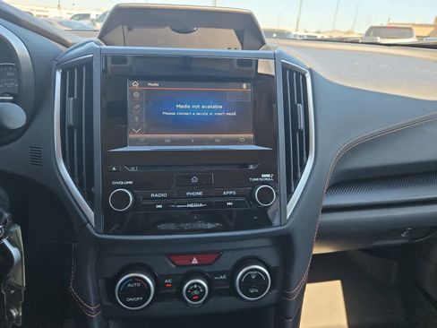 Used 2020 Subaru Crosstrek 2.0i Premium image 16