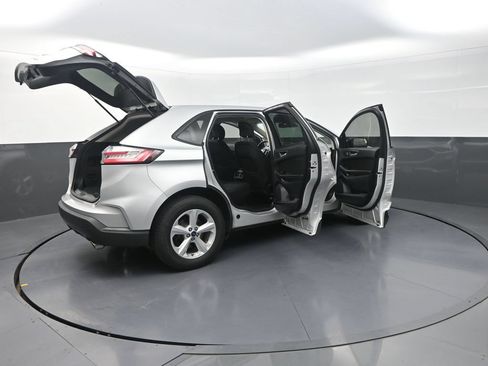 Used 2019 Ford Edge SE AWD/4WD image 35