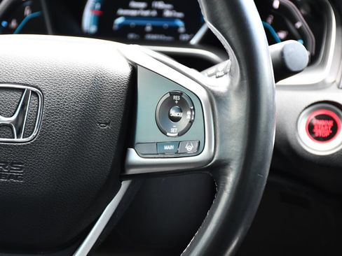 Used 2018 Honda Civic Touring image 27