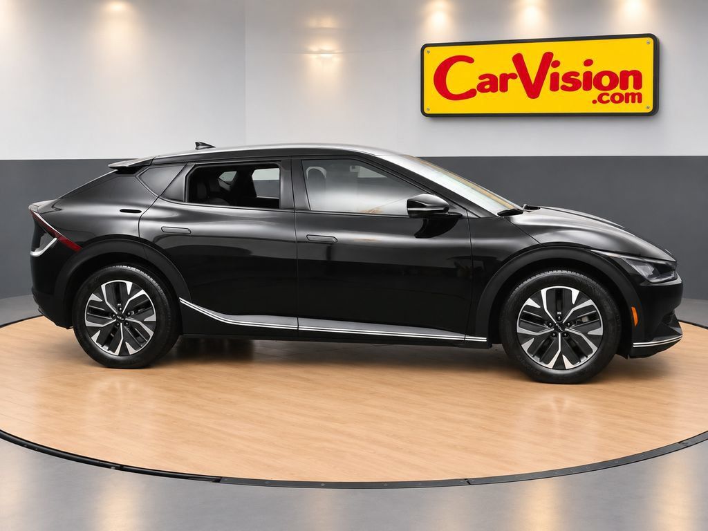 Used 2024 Kia EV6 Light AWD/4WD image 5