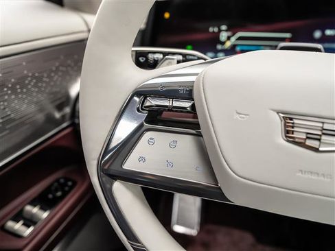 Used 2025 Cadillac Celestiq Base image 23