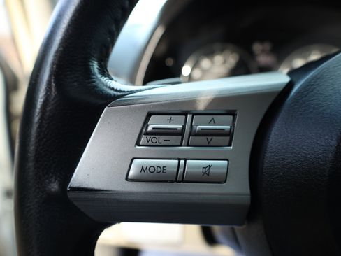 Used 2011 Subaru Legacy 2.5i Premium image 32