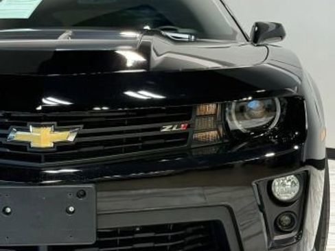 Used 2015 Chevrolet Camaro ZL1 RWD image 4