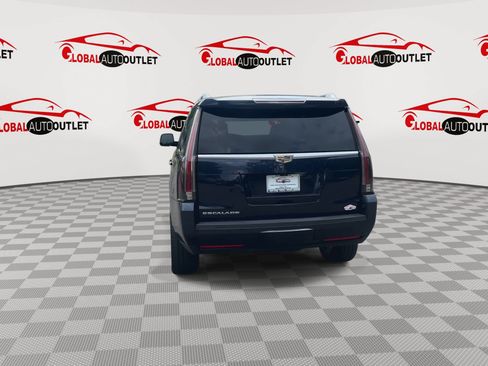 Used 2020 Cadillac Escalade Platinum AWD/4WD image 7