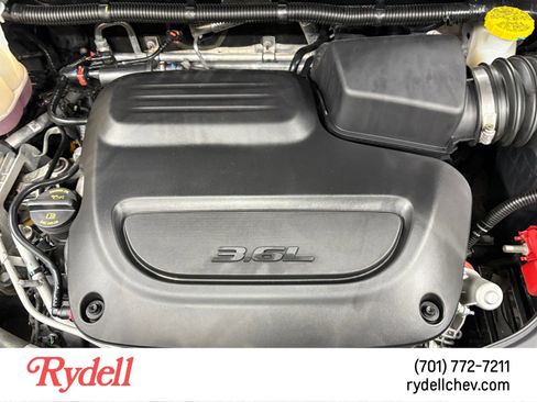 Used 2023 Chrysler Pacifica Touring-L FWD image 20