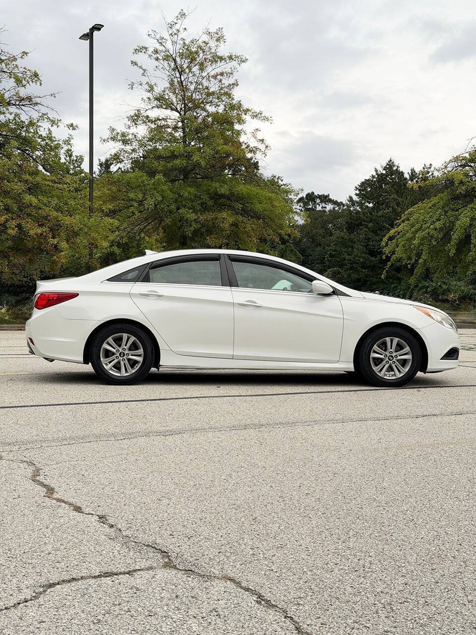 Used 2014 Hyundai Sonata GLS FWD image 9
