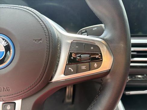 Used 2024 BMW i4 xDrive40i w/ M Sport Package AWD/4WD image 17