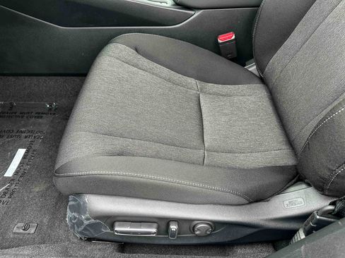Used 2026 Honda Accord SE image 12