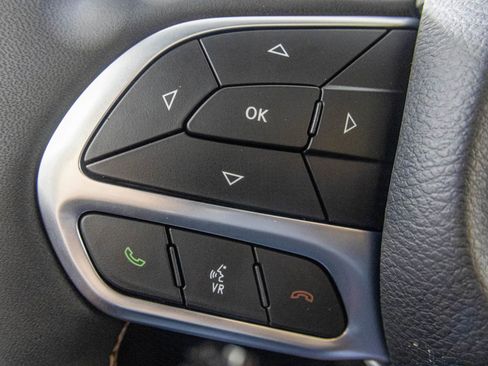 New 2026 Chrysler Pacifica Pinnacle image 32