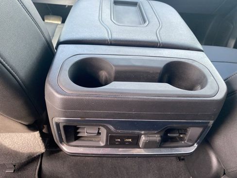 Used 2022 GMC Sierra 2500 SLT w/ SLT Convenience Package image 13