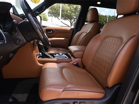 Used 2024 INFINITI QX80 Sensory image 26