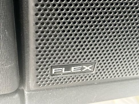 Used 2018 Ford Flex SEL w/ Equipment Group 202A FWD image 19