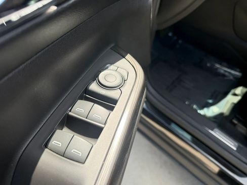 Used 2017 GMC Acadia SLE w/ Driver Alert Package I AWD/4WD image 14