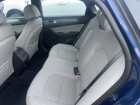Used 2017 Hyundai Sonata Sport 2.0T FWD image 6