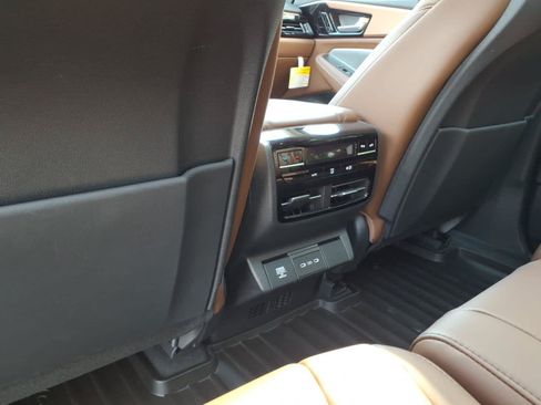 Certified 2025 Acura MDX SH-AWD w/ Technology Package image 22