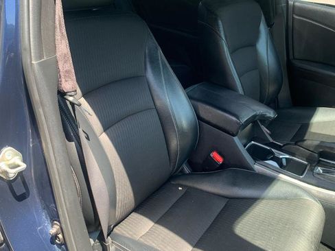 Used 2017 Honda Accord Sport image 9