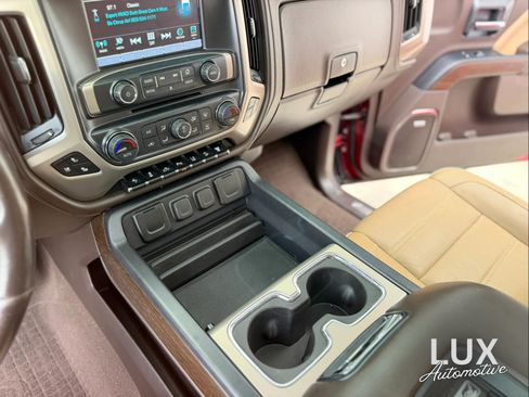 Used 2019 GMC Sierra 2500 Denali w/ Duramax Plus Package AWD/4WD image 43