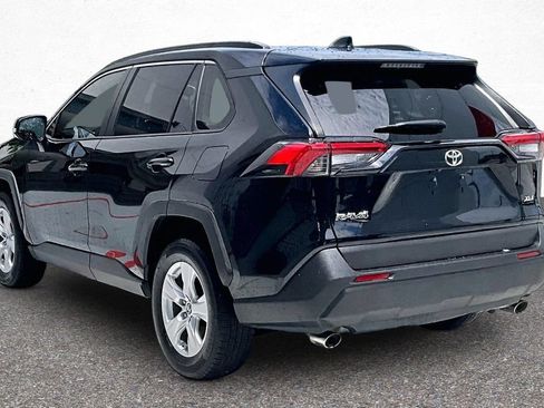 Certified 2019 Toyota RAV4 XLE w/ Convenience Package FWD image 7