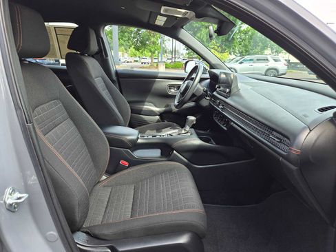 Used 2024 Honda HR-V Sport image 11