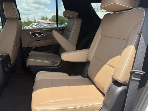 Used 2023 Chevrolet Tahoe Premier w/ Premium Package 2 AWD/4WD image 30